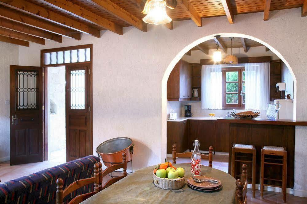 Anna Maria Villa Miliou Exterior photo